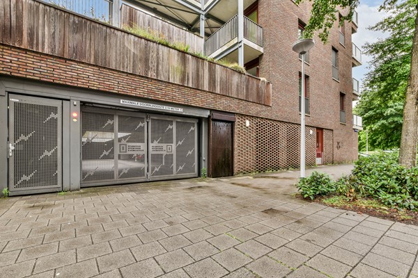 Medium property photo - Theodoor van Hoytemastraat 38, 1062 CG Amsterdam